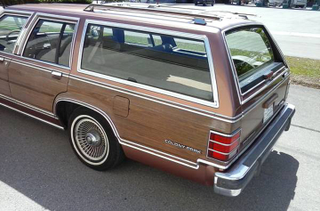 Illustration for article titled For $4,995, This 1990 Mercury Grand Marquis Colony Park Is Long, But Not Long In The Tooth